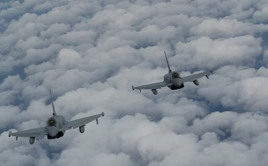 Nga nói gì về vụ Anh chặn 6 máy bay ném bom Su-24 trên Biển Đen?