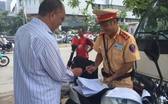 Xử phạt người điều khiển xe máy vi phạm quy định về điều kiện của phương tiện?