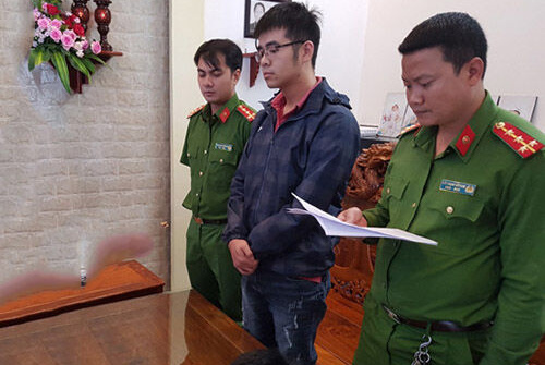 Lâm Đồng: Khởi tố bắt tạm giam hiệu trưởng tự phong