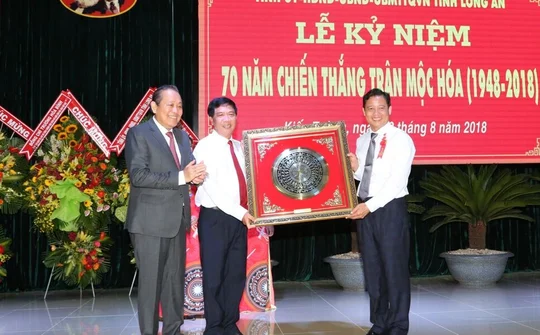 Phó Thủ tướng Trương Hòa Bình dự lễ kỷ niệm 70 năm chiến thắng trận Mộc Hóa
