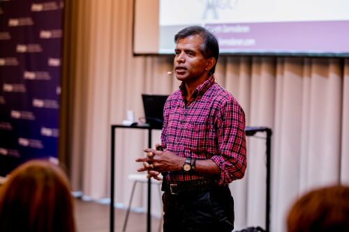 Giáo sư nổi tiếng Aswath Damodaran sắp đến Việt Nam