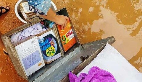 Lũ bùn sau bão, hàng ngàn học sinh ở Nghệ An không thể đến trường