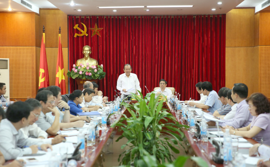 Liên thông các quy định của Đảng và pháp luật trong công tác tổ chức, cán bộ