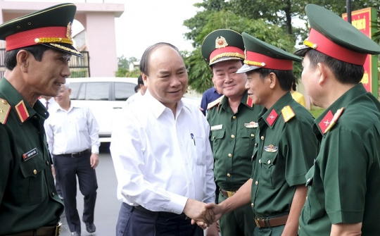 PM Nguyen Xuan Phuc visits 16th Corps in Binh Phuoc province