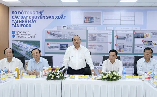 PM visits high-tech agricultural models in Tay Ninh