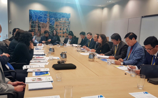 Có phải đấu thầu các khoản chi cho đoàn công tác?