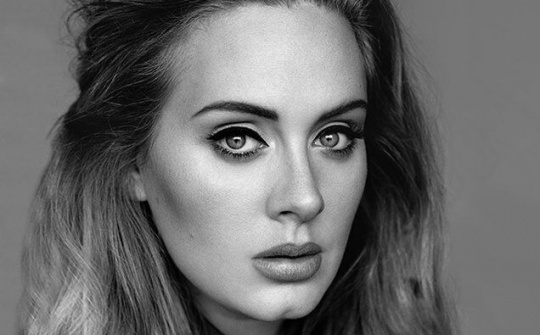 'Họa mi nước Anh' Adele sẽ ra album mới sau 2 năm vắng bóng