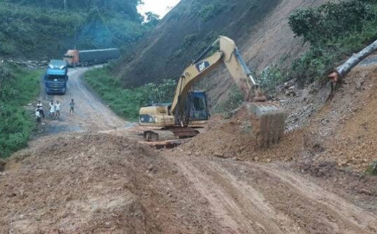 Thông xe quốc lộ 18B : Từ Cửa khẩu quốc tế Bờ Y đến tỉnh Attapư (Lào)