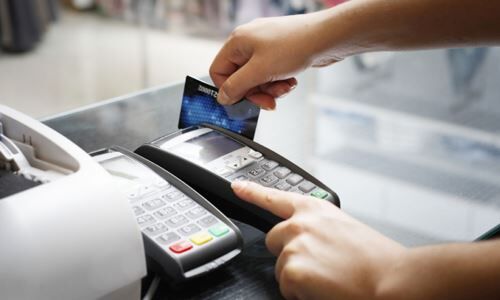 Báo động nguy cơ mất tiền, rò rỉ thông tin cá nhân từ máy POS, mPOS giao dịch lậu