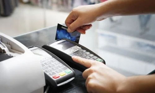 Báo động nguy cơ mất tiền, rò rỉ thông tin cá nhân từ máy POS, mPOS giao dịch lậu