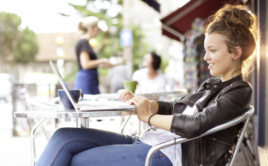 5 việc làm thêm online tốt nhất cho sinh viên