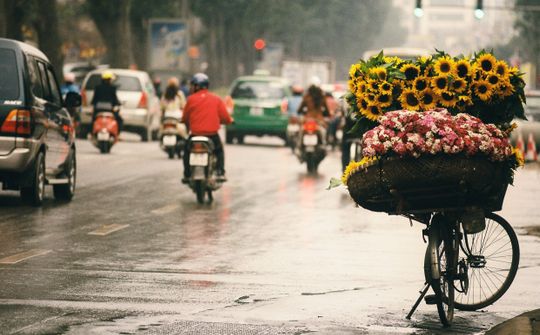 Dự báo thời tiết ngày 24/8: Mưa dông trên cả nước, Hà Nội chuyển mình sang thu