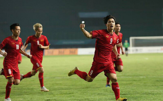 Thắng ‘nghẹt thở’, U23 Việt Nam lần đầu tiên lọt vào tứ kết ASIAD