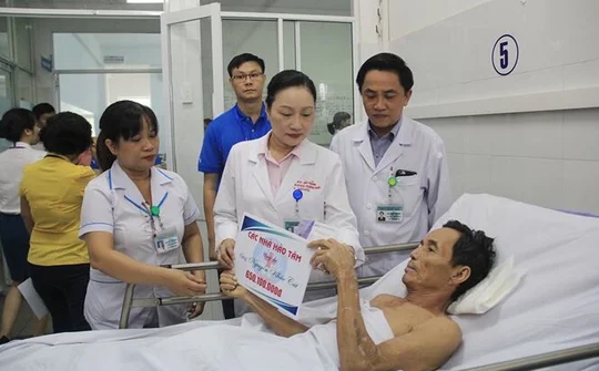 Hỗ trợ 2,5 tỷ đồng cho 4 người sống sót trong vụ tai nạn xe rước dâu