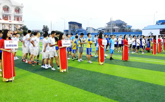 Khai mạc giải bóng đá Auto-Bank Cup Nam Định lần thứ nhất năm 2018