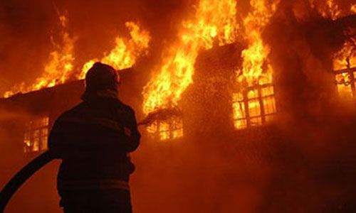Cháy khách sạn lúc rạng sáng, ít nhất 18 người thiệt mạng