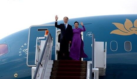 Chủ tịch nước gặp gỡ cán bộ nhân viên Đại sứ quán Việt Nam tại Ai Cập