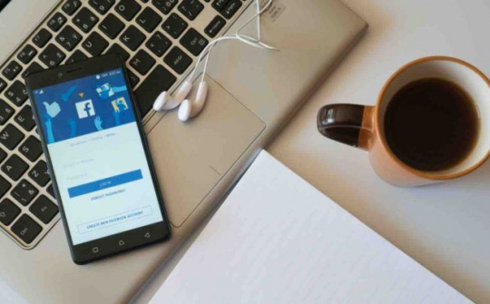 Bỗng dưng bị mất tài khoản facebook