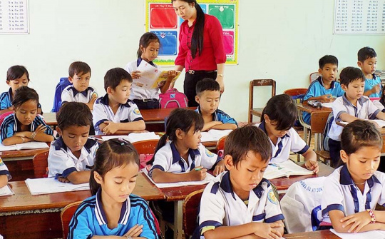 Nâng cấp cơ sở vật chất trường học, bổ sung trang thiết bị cho năm học mới