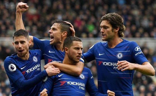 MU thua đậm ngay trên sân nhà, Chelsea thắng 3 trận liên tiếp