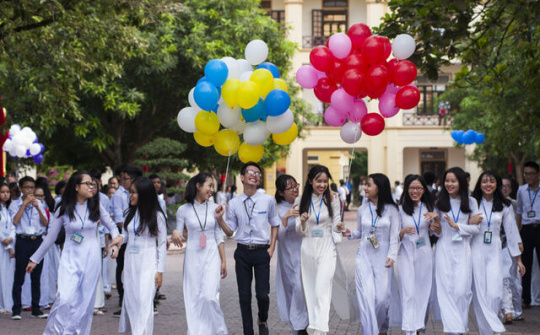 Học sinh cả nước đồng loạt khai giảng vào sáng 5/9