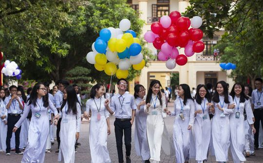 Học sinh cả nước đồng loạt khai giảng vào sáng 5/9