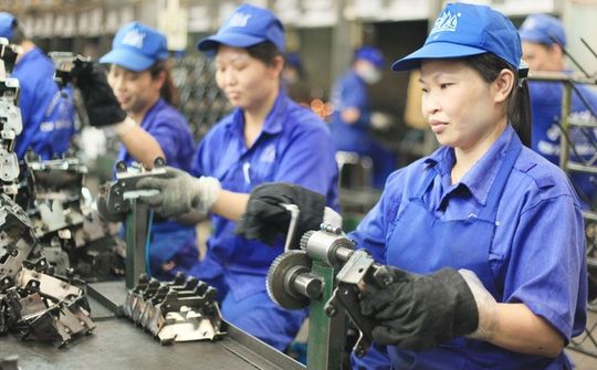 Giải quyết những vấn đề cấp bách liên quan đến người lao động