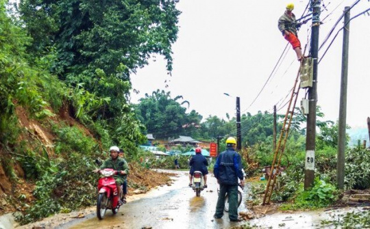 Khẩn trương đối phó và khắc phục hậu quả mưa, lũ