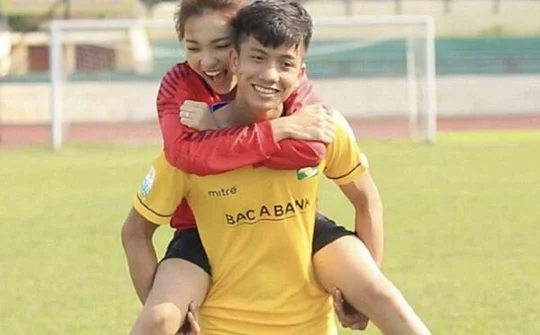Bạn gái xinh đẹp của dàn cầu thủ U23 Việt Nam