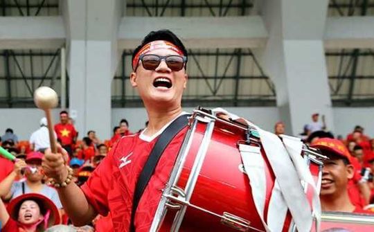 Muôn vàn cách sao Việt bày tỏ tình yêu với đội tuyển U23