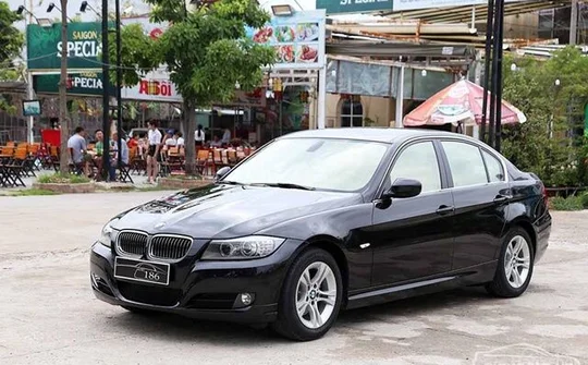 Xế sang Audi, BMW rao bán 'rẻ như bèo' trên mạng