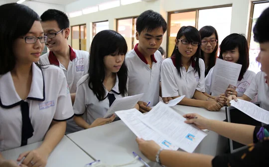 Điểm chuẩn đại học 2018: Giảm mạnh từ 6 đến 9 điểm ở trường top trên