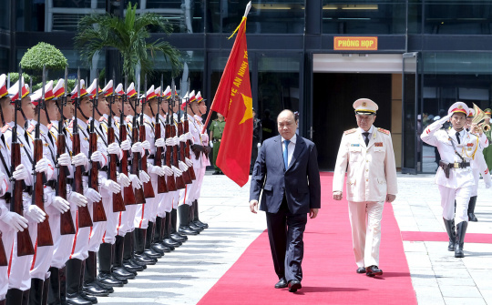 Thủ tướng: Tập trung xây dựng lực lượng CAND vừa hồng, vừa chuyên, vì nhân dân