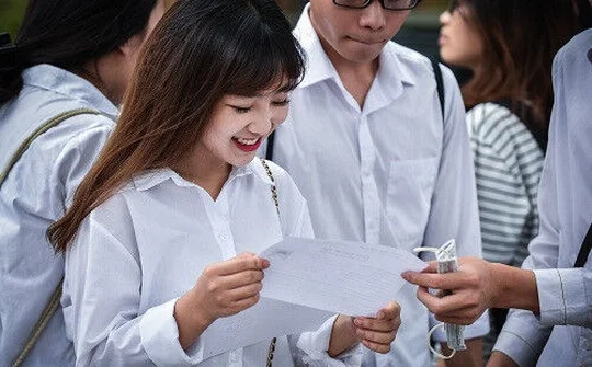Điểm chuẩn vào đại học giảm mạnh: Không bất ngờ
