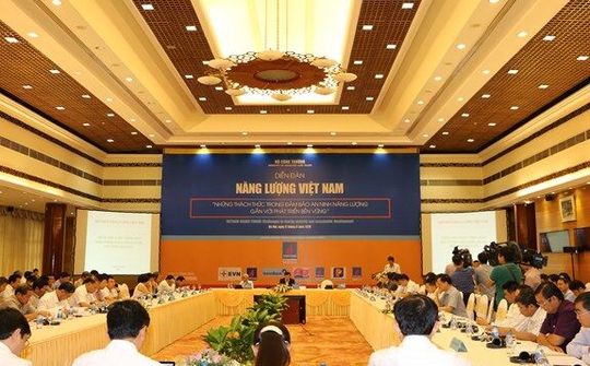 Giải bài toán năng lượng ở Việt Nam: Không thể chỉ một bộ làm!