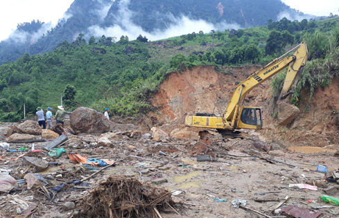 Kỳ 1: Trắng đêm thông tuyến giao thông