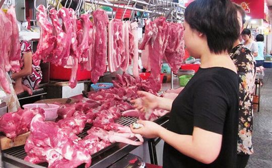 Ngành chăn nuôi Việt Nam chịu áp lực lớn từ chiến tranh Mỹ - Trung