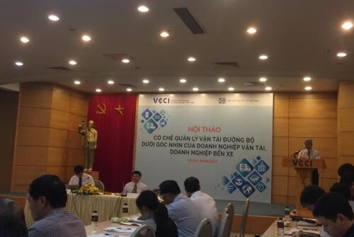 Cần tạo sân chơi bình đẳng cho taxi truyền thống và GrabTaxi