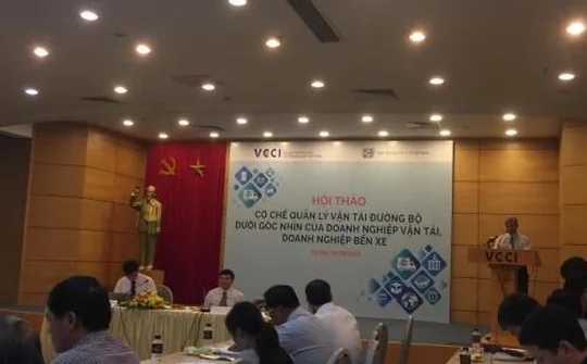Cần tạo sân chơi bình đẳng cho taxi truyền thống và GrabTaxi