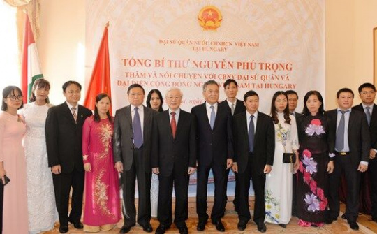 'Phải tự hào là con Hồng, cháu Lạc'