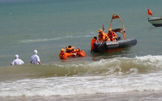 Bộ Tài chính xuất cấp trang thiết bị tìm kiếm cứu nạn