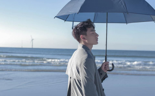 Các soái ca Vpop bỗng 'dịu dàng' với loạt MV ballad buồn