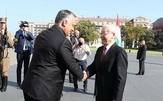 Vietnam, Hungary agree to lift relations to comprehensive partnership