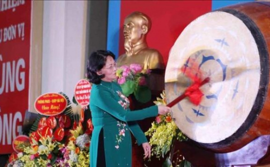 Vice President attends new school year opening at Commerce University