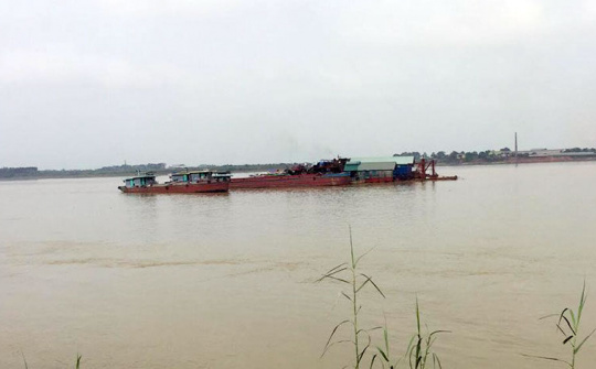 Huyện Vĩnh Tường (Vĩnh Phúc): Ai bảo kê cho 'cát tặc' vô tư lộng hành?