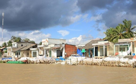 Di dời nhà ven kênh, rạch - Cần Thơ 'gặp khó'