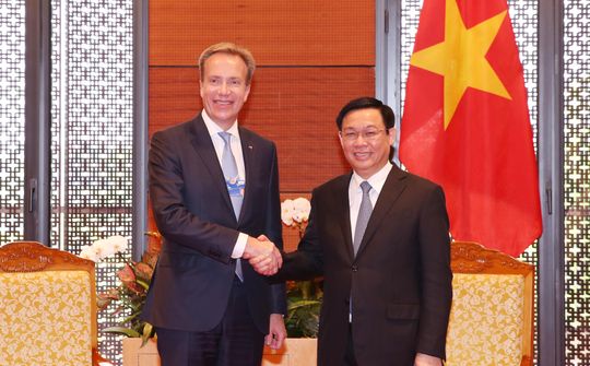 Đề nghị WEF hỗ trợ xây dựng Trung tâm Đổi mới sáng tạo quốc gia