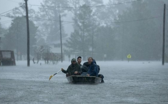 5 người chết, hàng trăm ngàn ngôi nhà ở Mỹ bị hư hại do siêu bão Florence