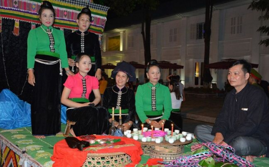 Yên Bái mở hội Xòe Thái