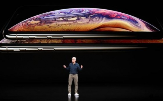 Chưa về Việt Nam, iPhone mới xách tay đã loạn giá